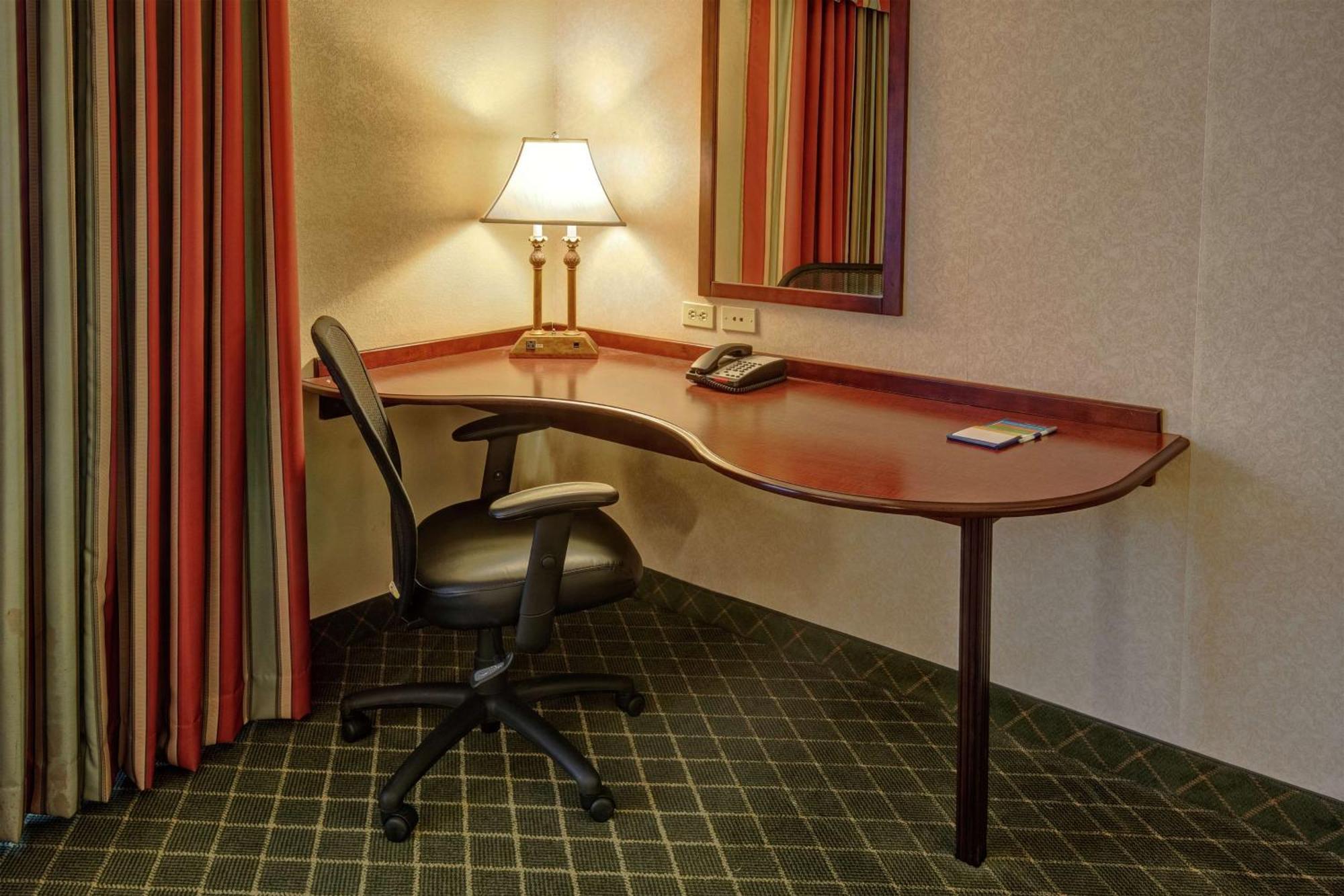 Hampton Inn Cambridge Exterior foto