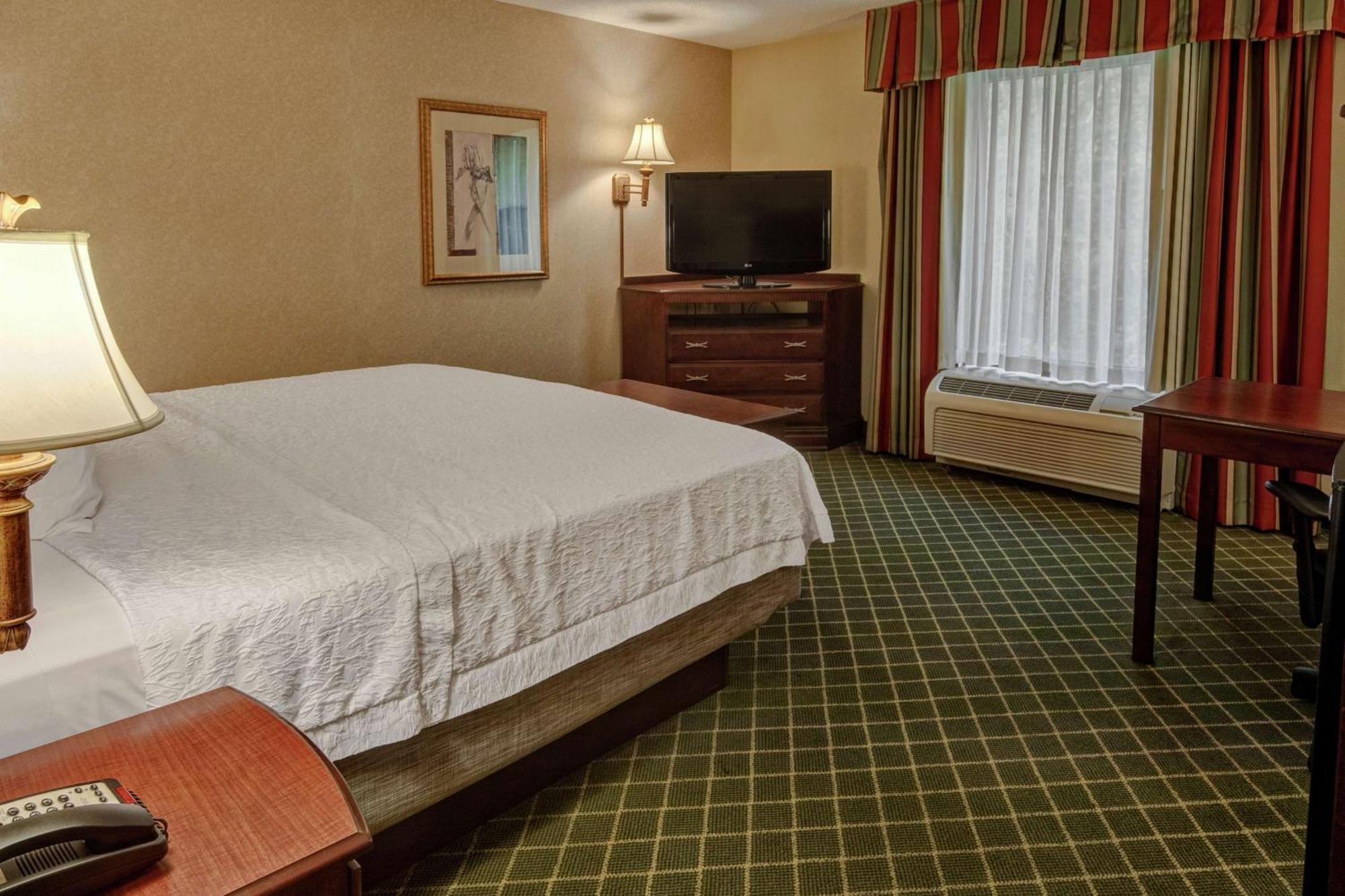 Hampton Inn Cambridge Exterior foto